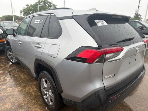 Used 2024 Toyota RAV4 XLE FWD image 4