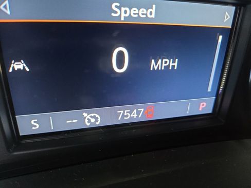 Used 2024 Buick Enclave Essence w/ Technology Package image 14