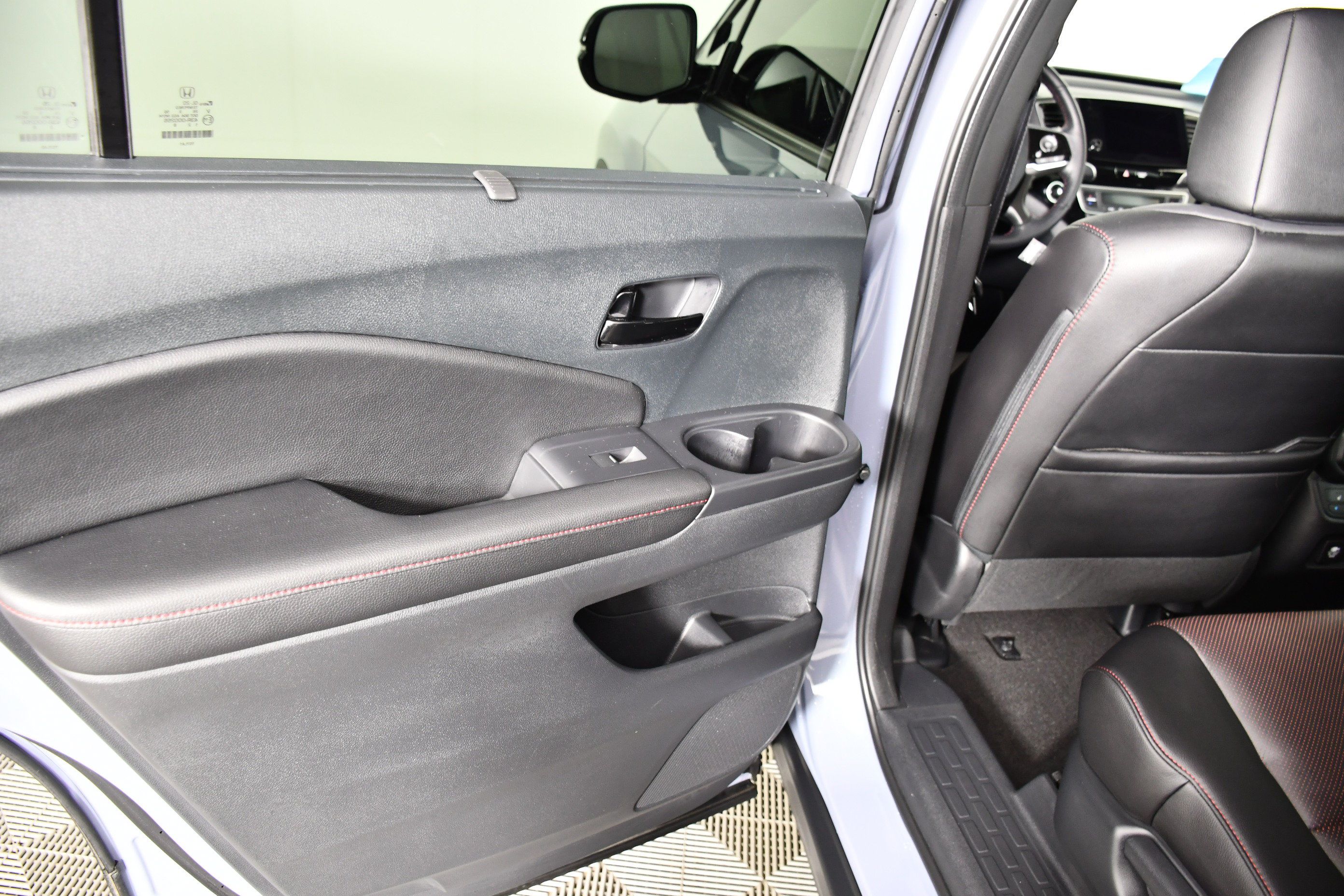 Used 2024 Honda Passport Black Edition image 48
