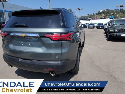 Certified 2023 Chevrolet Traverse LT FWD image 7