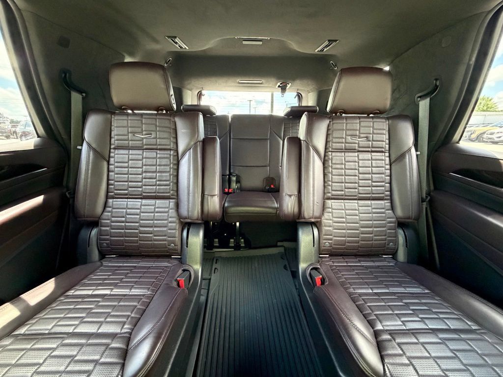 Used 2021 Cadillac Escalade Sport Platinum AWD/4WD image 25