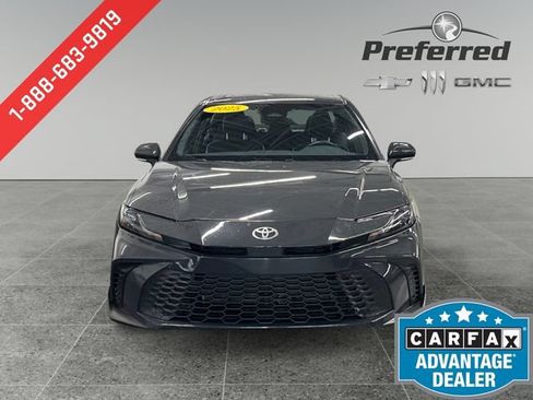 Used 2025 Toyota Camry SE AWD/4WD image 12