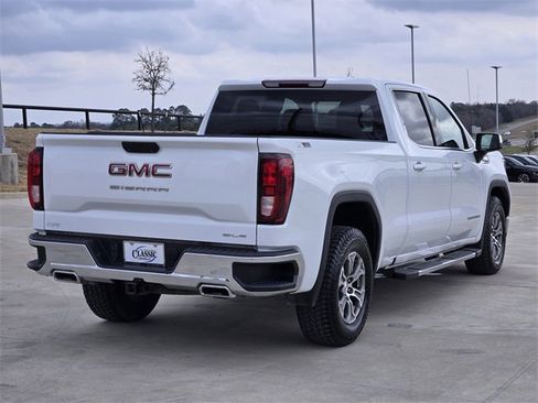 Used 2023 GMC Sierra 1500 SLE w/ X31 Off-Road Package image 8