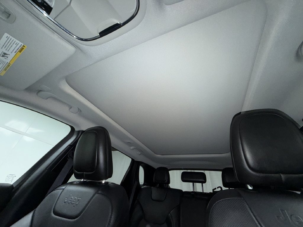 Used 2021 Jeep Cherokee Limited AWD/4WD image 24