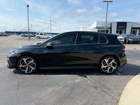 Used 2025 Volkswagen GTI SE FWD image 5