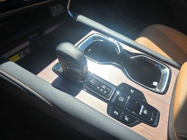 Certified 2026 Lexus RX 350h w/ Convenience Package AWD/4WD image 31