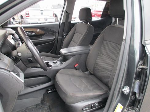 Used 2020 GMC Terrain SLE w/ Driver Convenience Package image 15