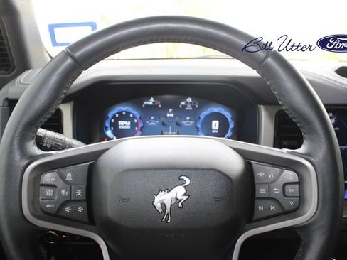 Used 2025 Ford Bronco Outer Banks w/ Sasquatch Package AWD/4WD image 23
