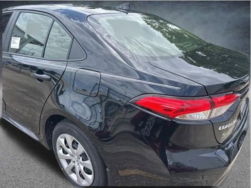 Used 2026 Toyota Corolla LE FWD image 19
