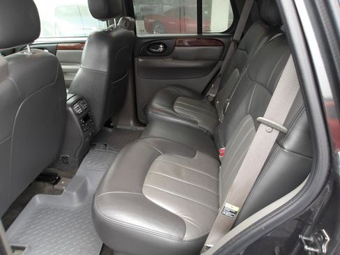Used 2004 GMC Envoy SLT w/ Preferred Equipment Group image 10