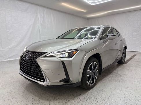 Used 2022 Lexus UX 250h w/ Premium Package image 7