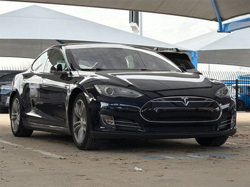 Used 2014 Tesla Model S image 3