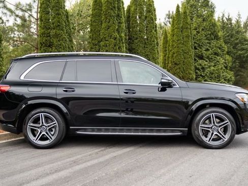 Used 2022 Mercedes-Benz GLS 580 4MATIC image 12