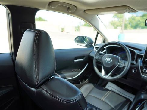 Used 2022 Toyota Corolla XLE FWD image 40