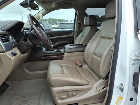 Used 2020 Chevrolet Tahoe LT w/ Luxury Package image 20