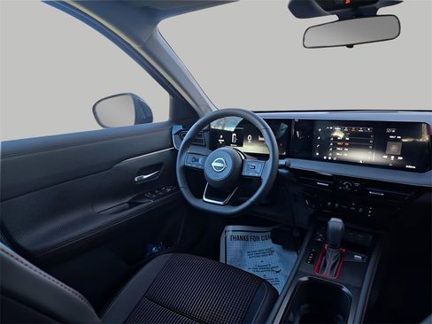 New 2026 Nissan Kicks SR image 11