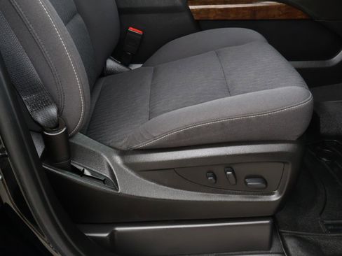 Used 2019 Chevrolet Tahoe LS image 19