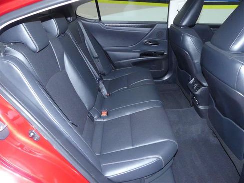 Used 2023 Lexus ES 300h w/ Premium Package FWD image 22