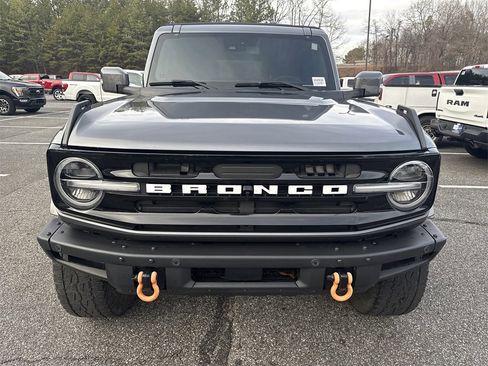 Used 2021 Ford Bronco Outer Banks image 2