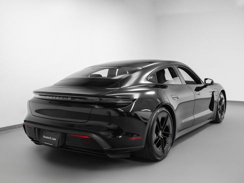 New 2026 Porsche Taycan image 12