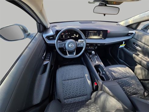 New 2026 Nissan Kicks SV image 14