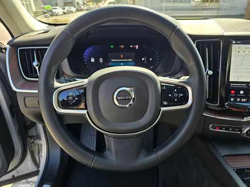 Certified 2023 Volvo XC60 B5 Plus w/ Protection Package Premier AWD/4WD image 26