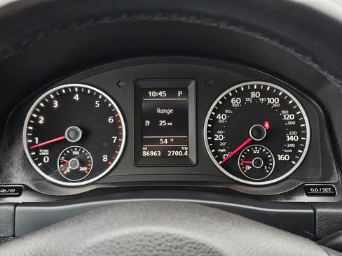 Used 2016 Volkswagen Tiguan SE image 19