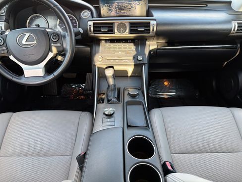Used 2015 Lexus IS 250 image 17