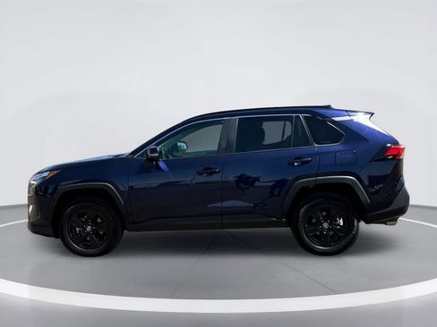 Used 2025 Toyota RAV4 XLE AWD/4WD image 4