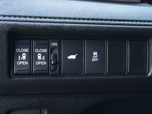 Used 2025 Honda Odyssey Sport-L image 41