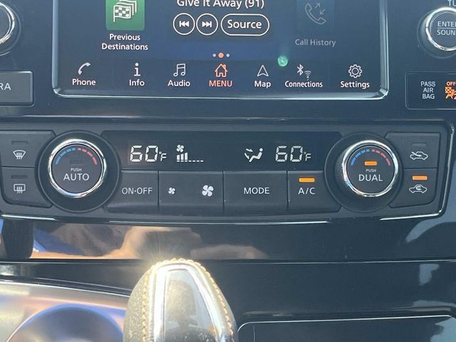 Used 2023 Nissan Maxima SR w/ Sport Mat Group FWD image 34