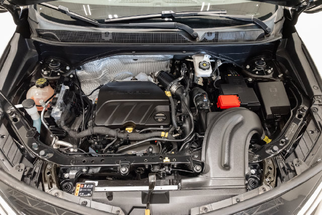 Used 2025 Buick Encore GX Preferred FWD image 3