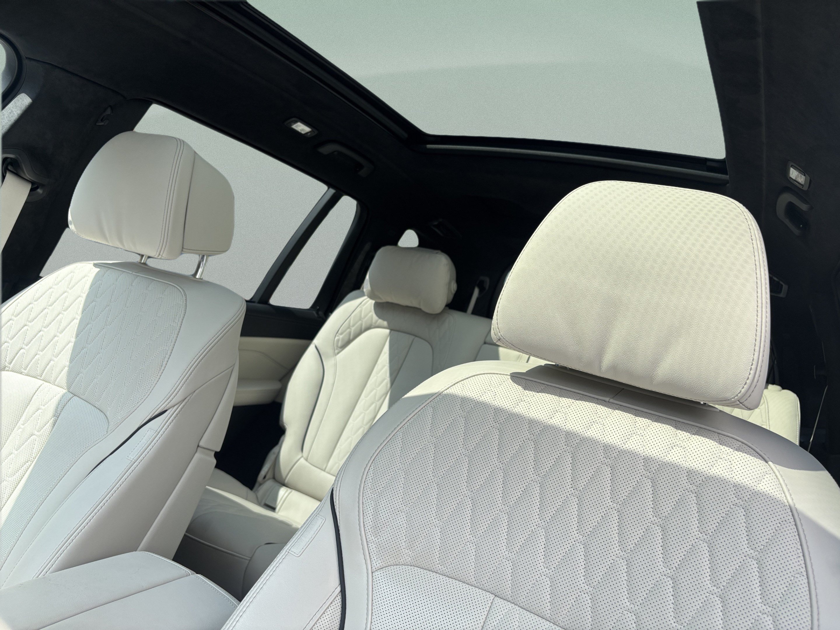 Certified 2026 BMW X7 M60i AWD/4WD image 19