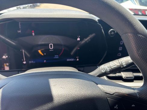 Used 2025 Chevrolet TrailBlazer LT FWD image 39