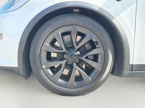Used 2022 Tesla Model X AWD/4WD image 38