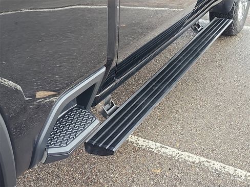 Certified 2023 Chevrolet Silverado 2500 High Country w/ Z71 Off-Road Package image 16