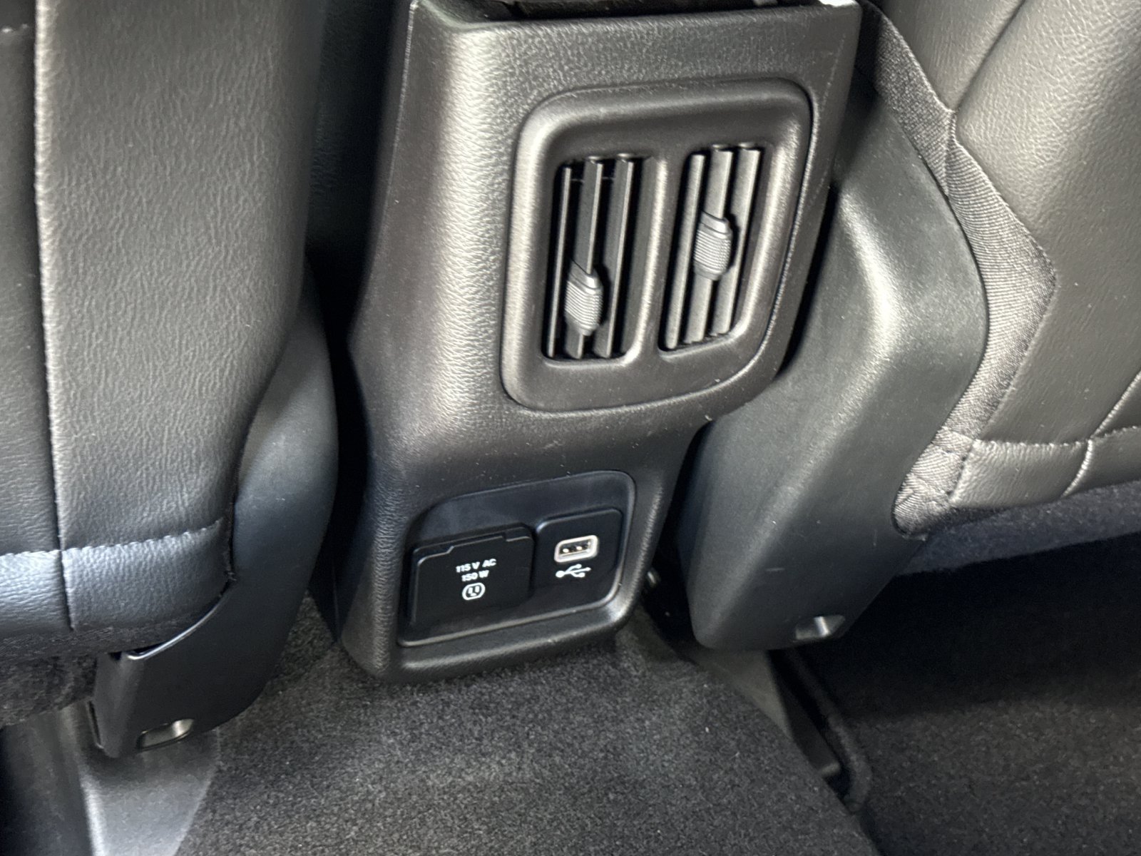 Used 2019 Jeep Compass Latitude FWD image 11