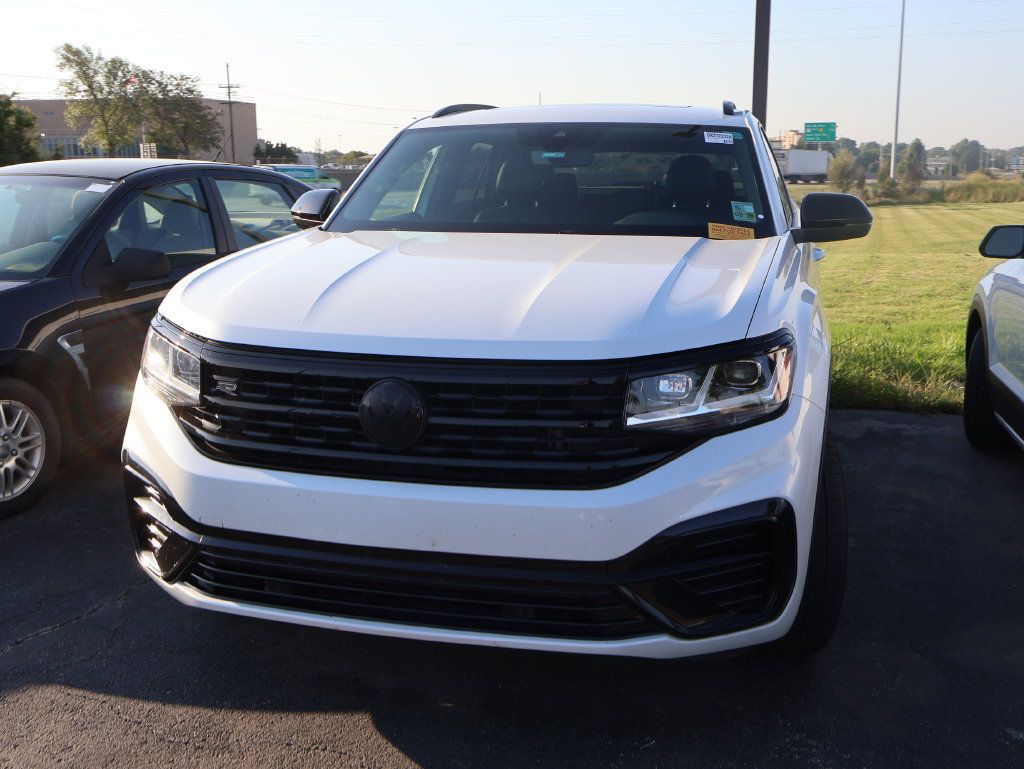 Used 2023 Volkswagen Atlas Cross Sport SEL R-Line AWD/4WD image 6