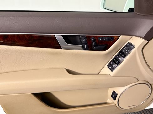 Used 2013 Mercedes-Benz C 300 4MATIC Sedan image 16