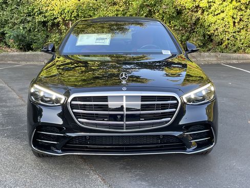New 2026 Mercedes-Benz S 580 4MATIC Sedan image 3