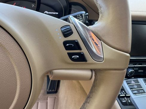 Used 2014 Porsche Panamera image 30