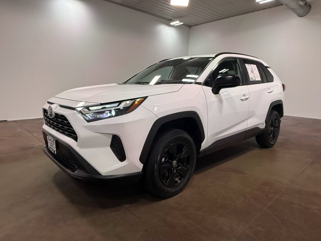 Used 2023 Toyota RAV4 LE AWD/4WD image 39