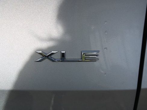 Used 2024 Toyota Grand Highlander XLE image 30