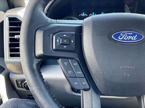 Used 2017 Ford F150 XLT w/ Equipment Group 302A Luxury RWD image 15