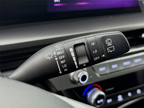 Used 2025 Kia Telluride S image 6