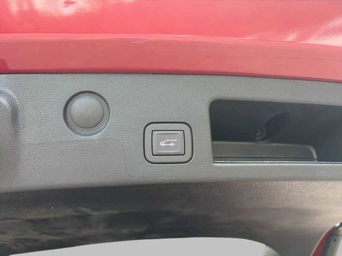 New 2026 Chevrolet Equinox ACTIV AWD/4WD image 8