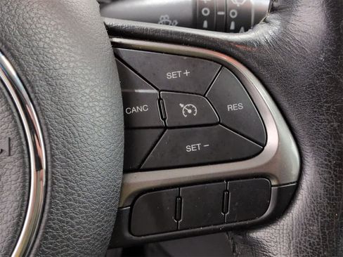 Used 2019 Jeep Renegade Limited w/ Trailer Tow Group image 26