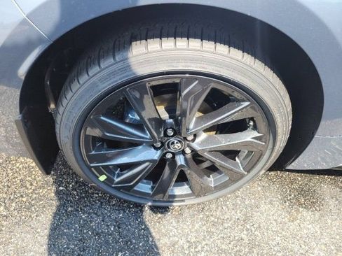 Used 2025 Toyota Corolla SE FWD image 11