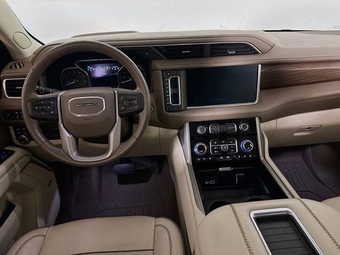 Used 2021 GMC Yukon Denali w/ Denali Ultimate Package image 30
