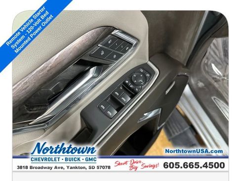Used 2024 Chevrolet Silverado 2500 LTZ w/ LTZ Convenience Package image 12